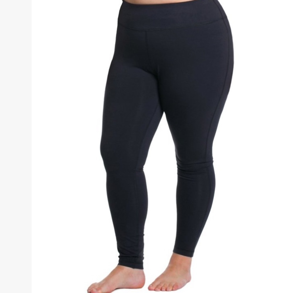 NWT! Black Activewear Leggings! High Waist! Size 18/20!